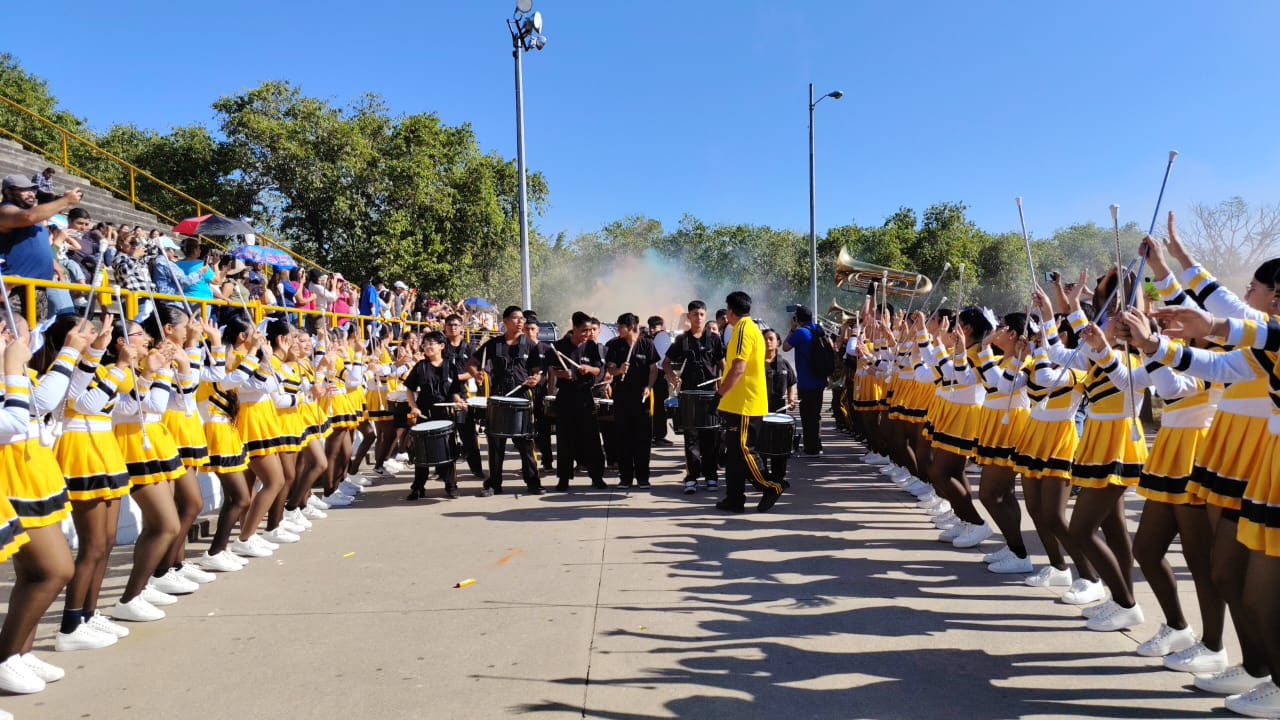 Estudiantes en el colegio